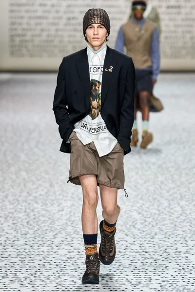 Look 1
